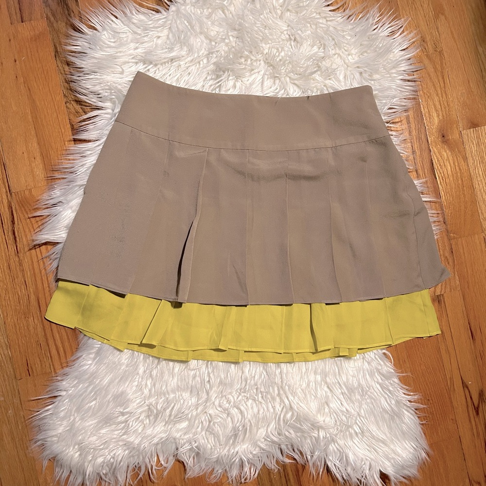 JACOB | Two toned pleated mini skirt